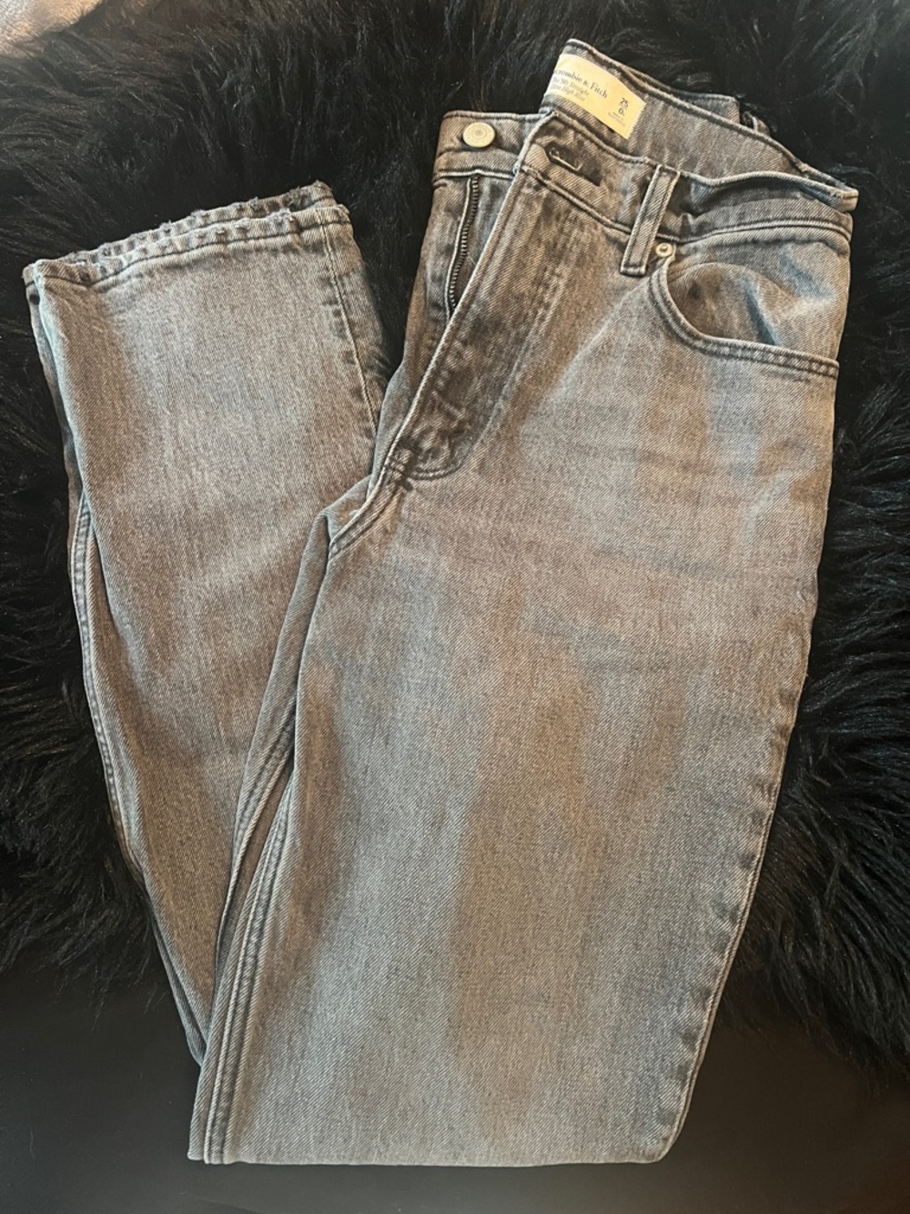 Abercrombie & Fitch 90s straight ultra high rise size 25